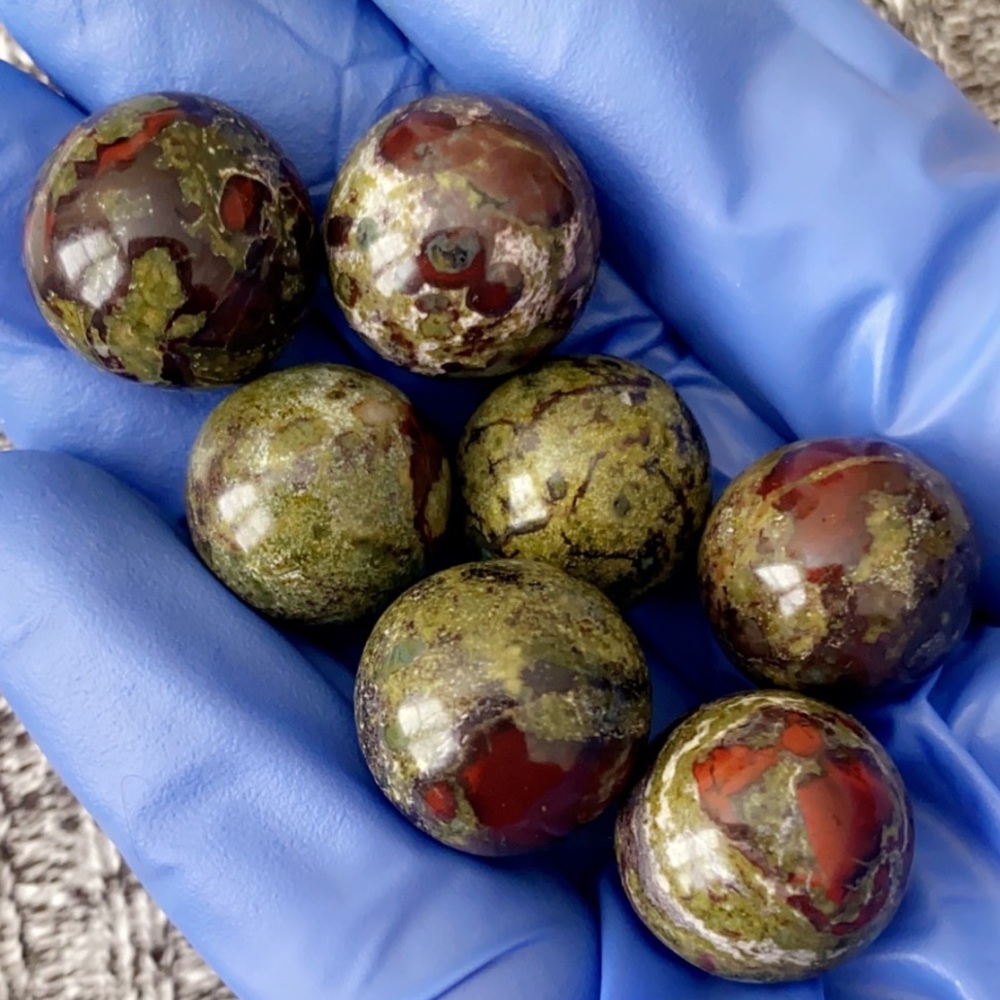 ❌SOLD❌Mini Dragons Blood Sphere Set